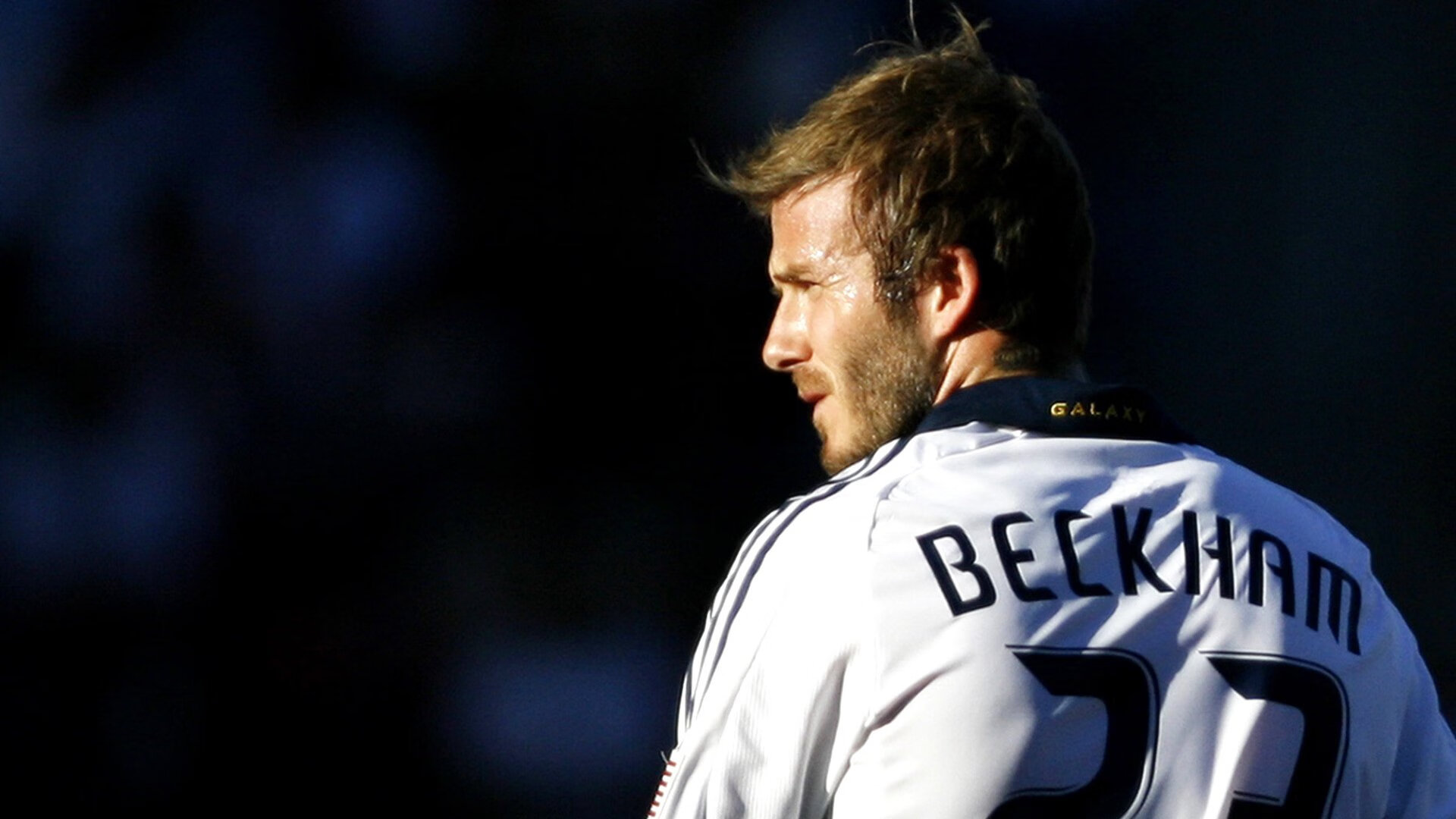 校园足球赛事周期短制约球员成长积累，校园足球时间